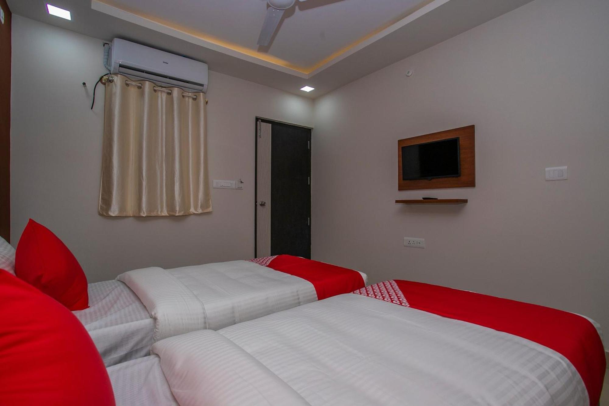 Hotel O Varcity Phi Premium Pavilion ,Above Hdfc Bank ,Near Anjaneya Temple Madiwala, Hosur Main R Бангалор Екстериор снимка